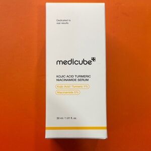 Medicube White and Orange Kojic Acid Turmeric Niacinamide Serum